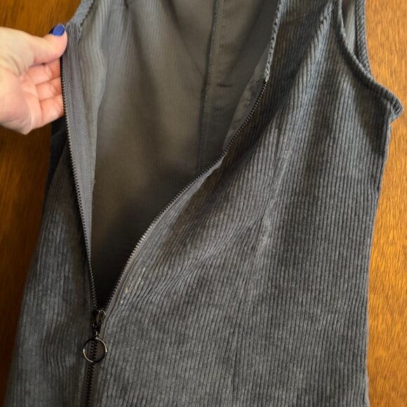 Hem and Thread corduroy zip up dress. Excellent Condition - Picture 3 of 6